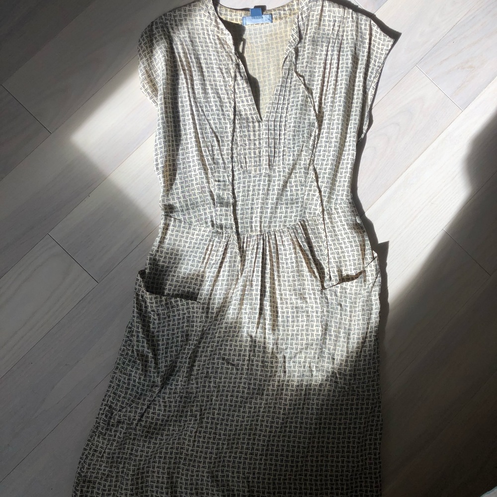 Anthro Size 4 Pencil Dress with side zipper